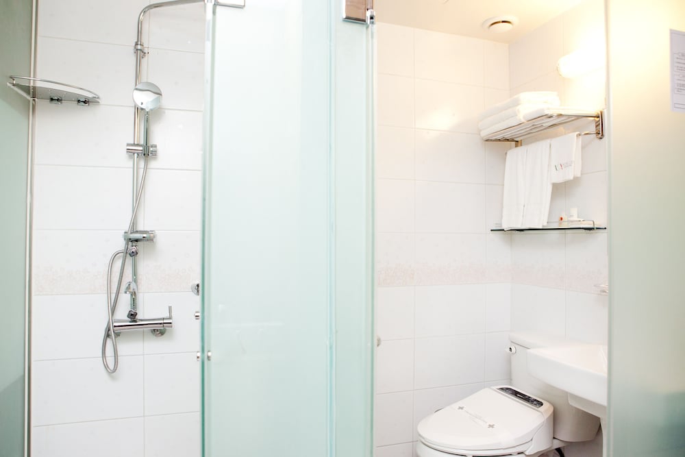Hotel Cozy Myeongdong 16/73