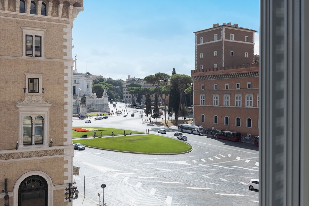 Hotel Castellino Roma 74/78