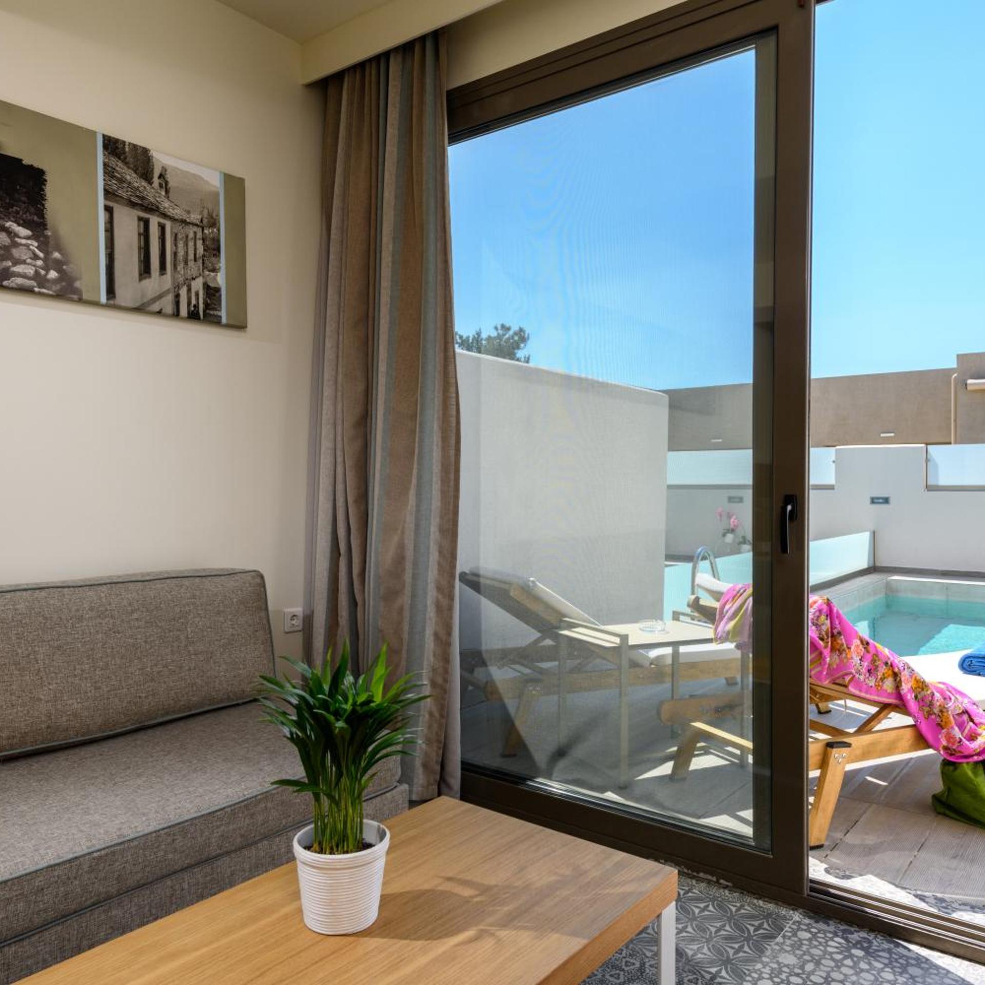 ALEA HOTEL & SUITES 39/55