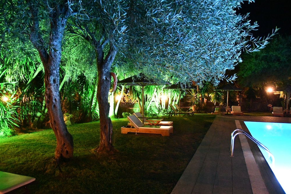 Fiori Hotel 34/50