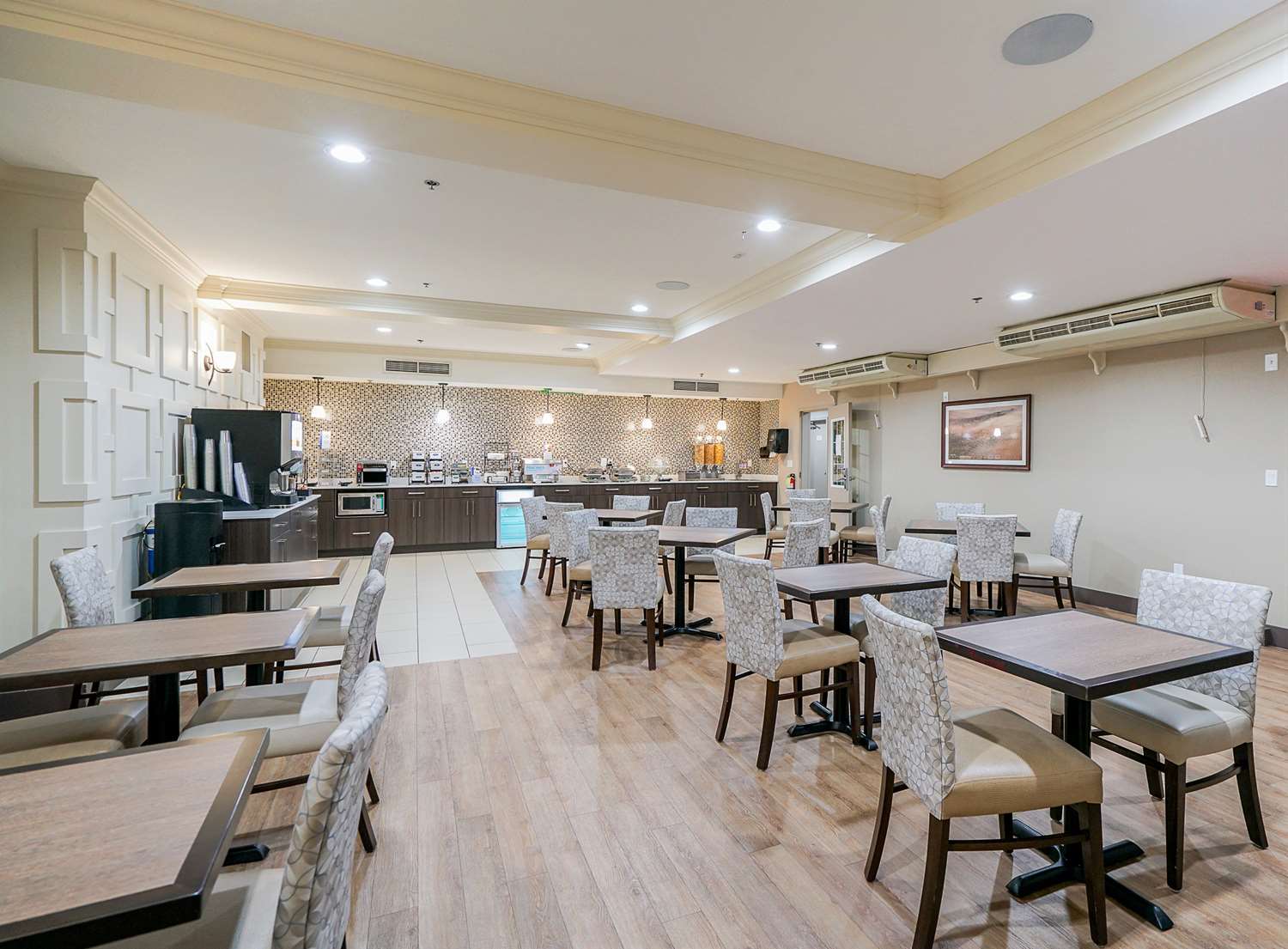 Best Western Peace Arch Inn 47/55
