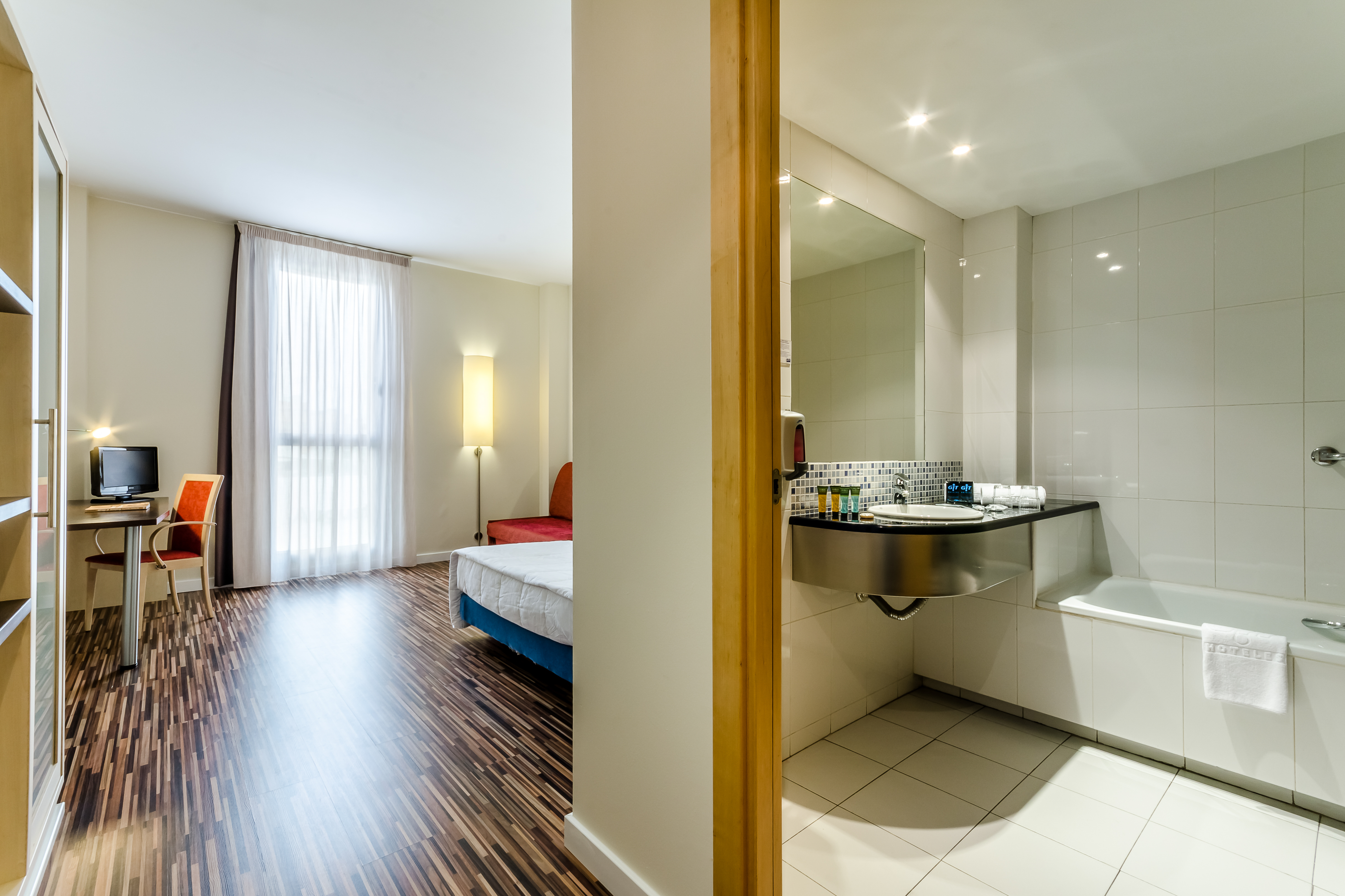 Yit Ciudad de Zaragoza Ex Express By Holiday Inn Zaragoza 27/30