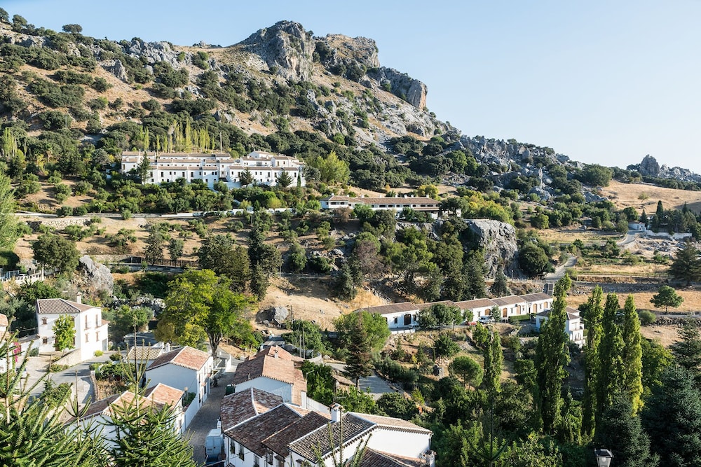 Hotel Villa De Grazalema 51/57
