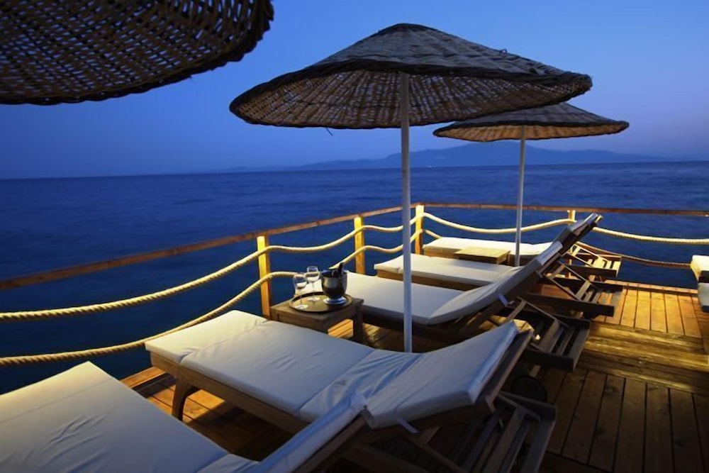 Assos Behram Hotel 20/43