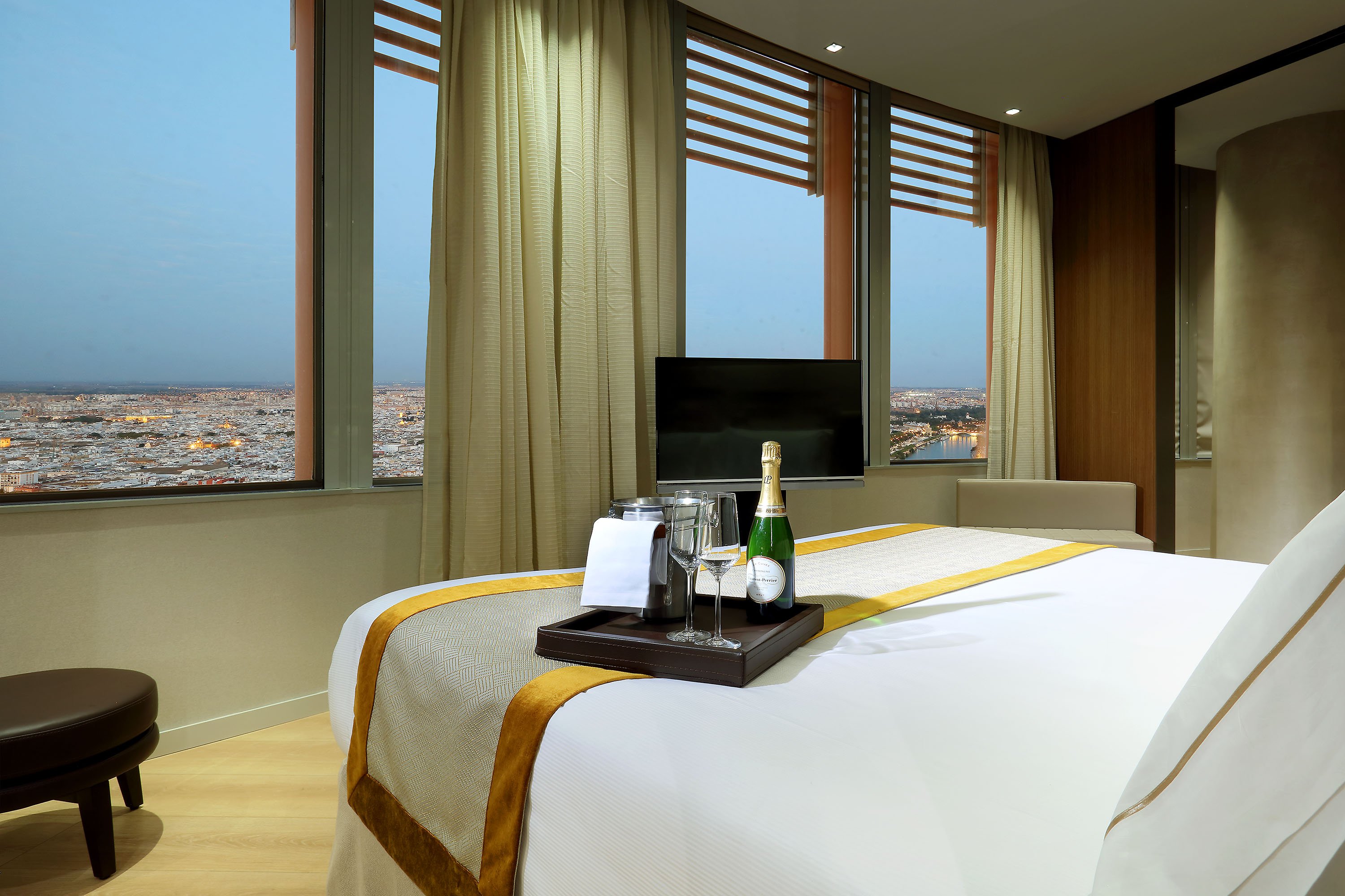 Eurostars Torre Sevilla 18/76