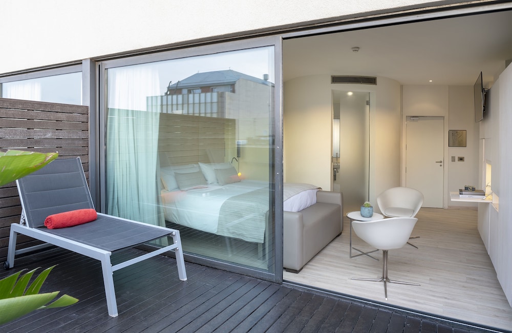 Cram Hotel 47/72