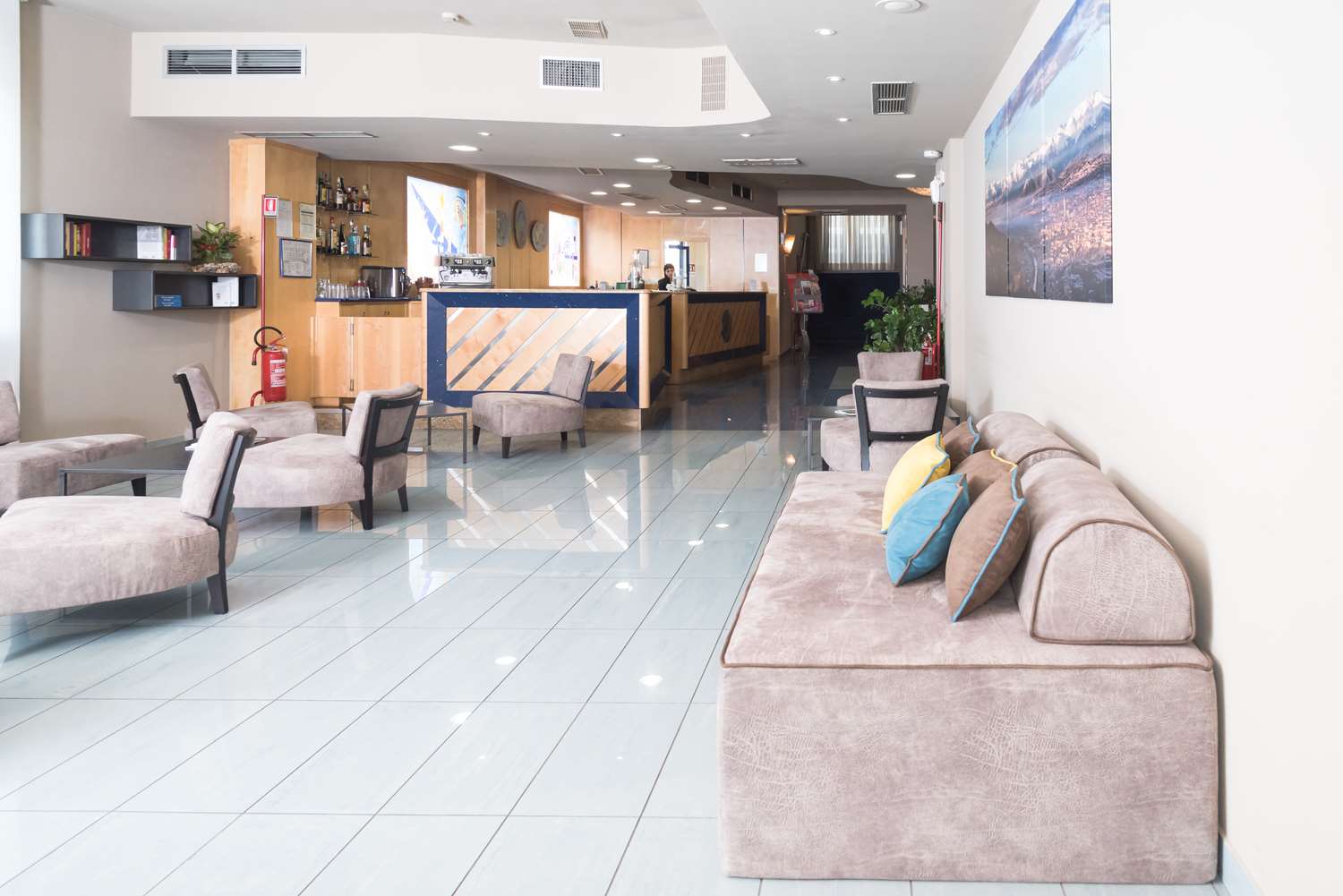 Blu Hotel Sure Hotel Collection by Best Western 1/7