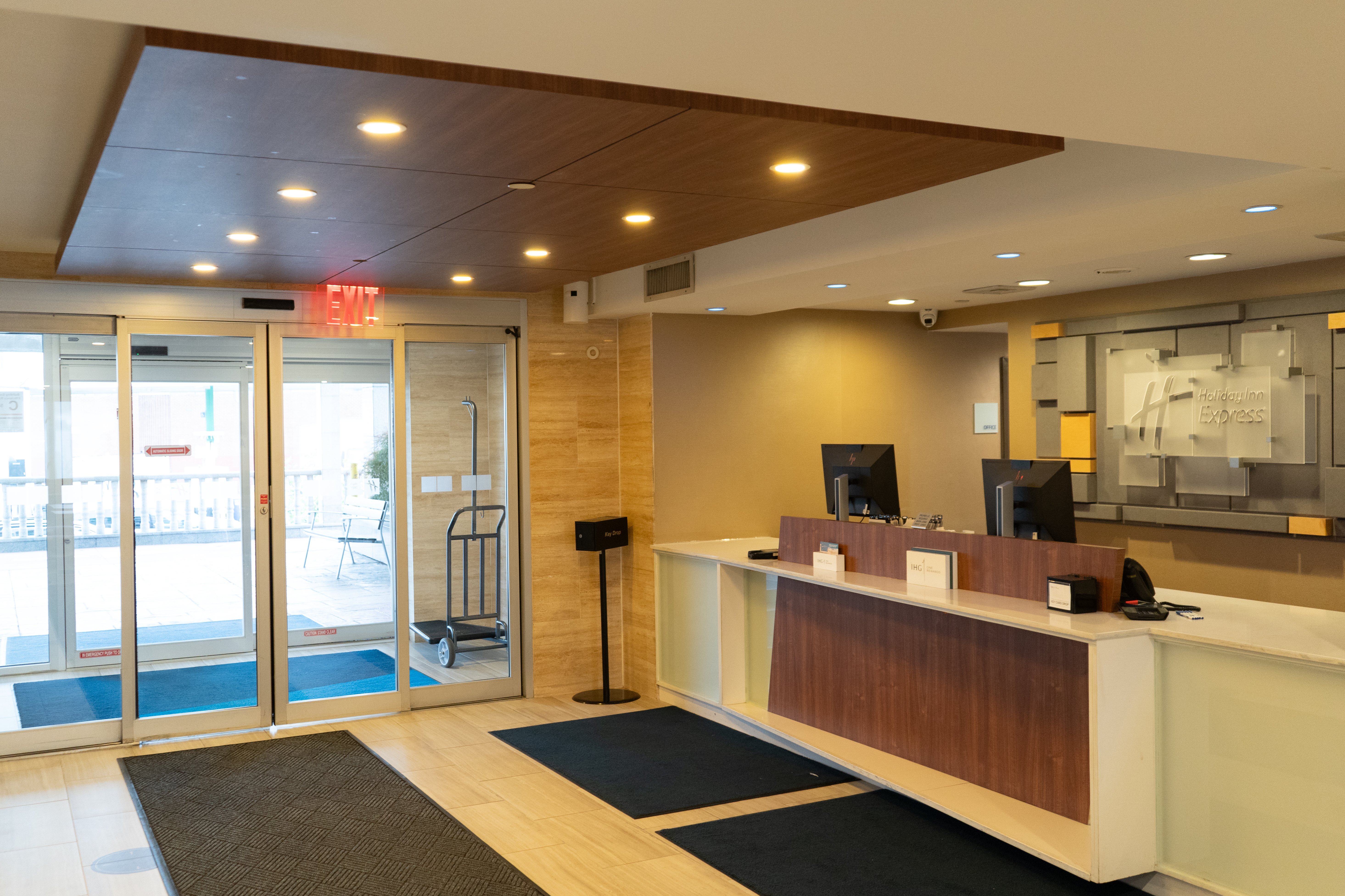 Holiday Inn Express Queens - Maspeth 4/65
