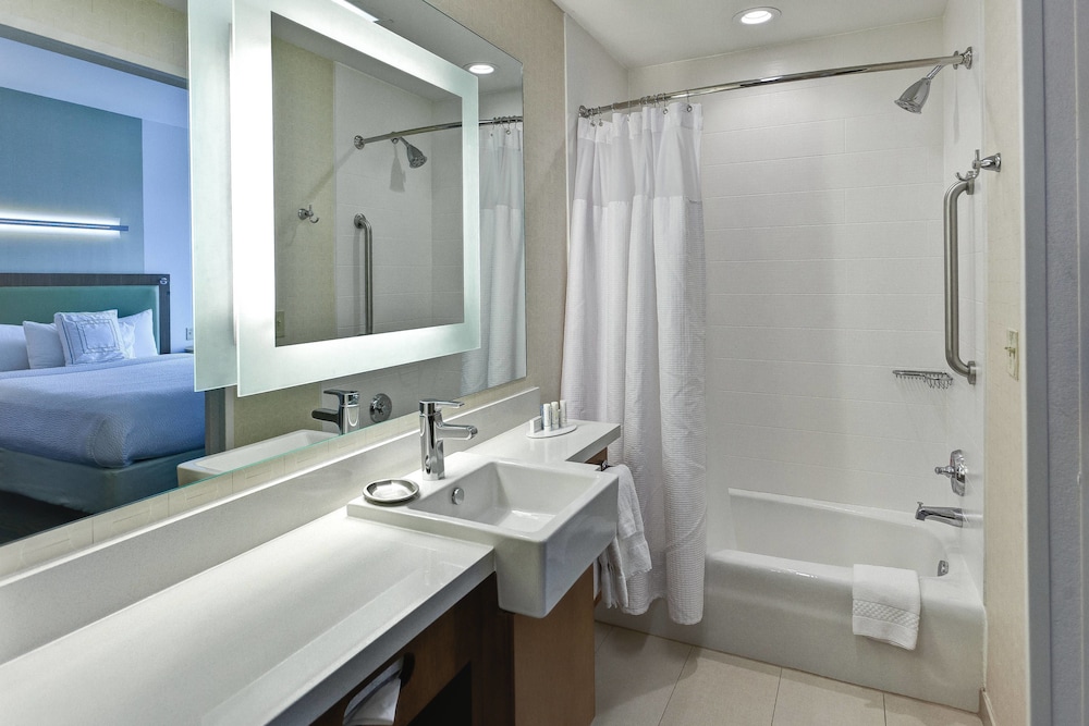 Springhill Suites Wichita Airport 18/69