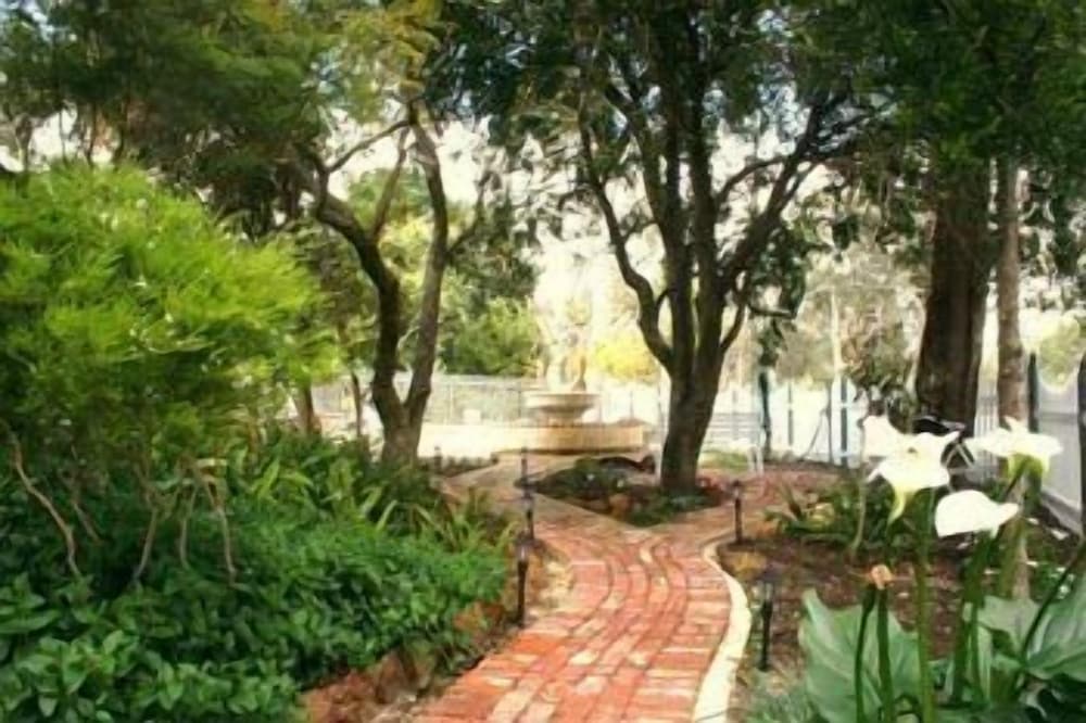 Rosebridge House Bed & Breakfast 34/50