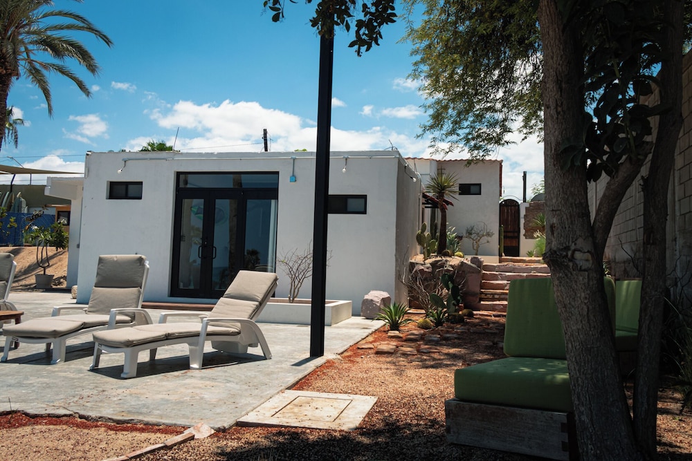 Inhouse Glamping 47/50