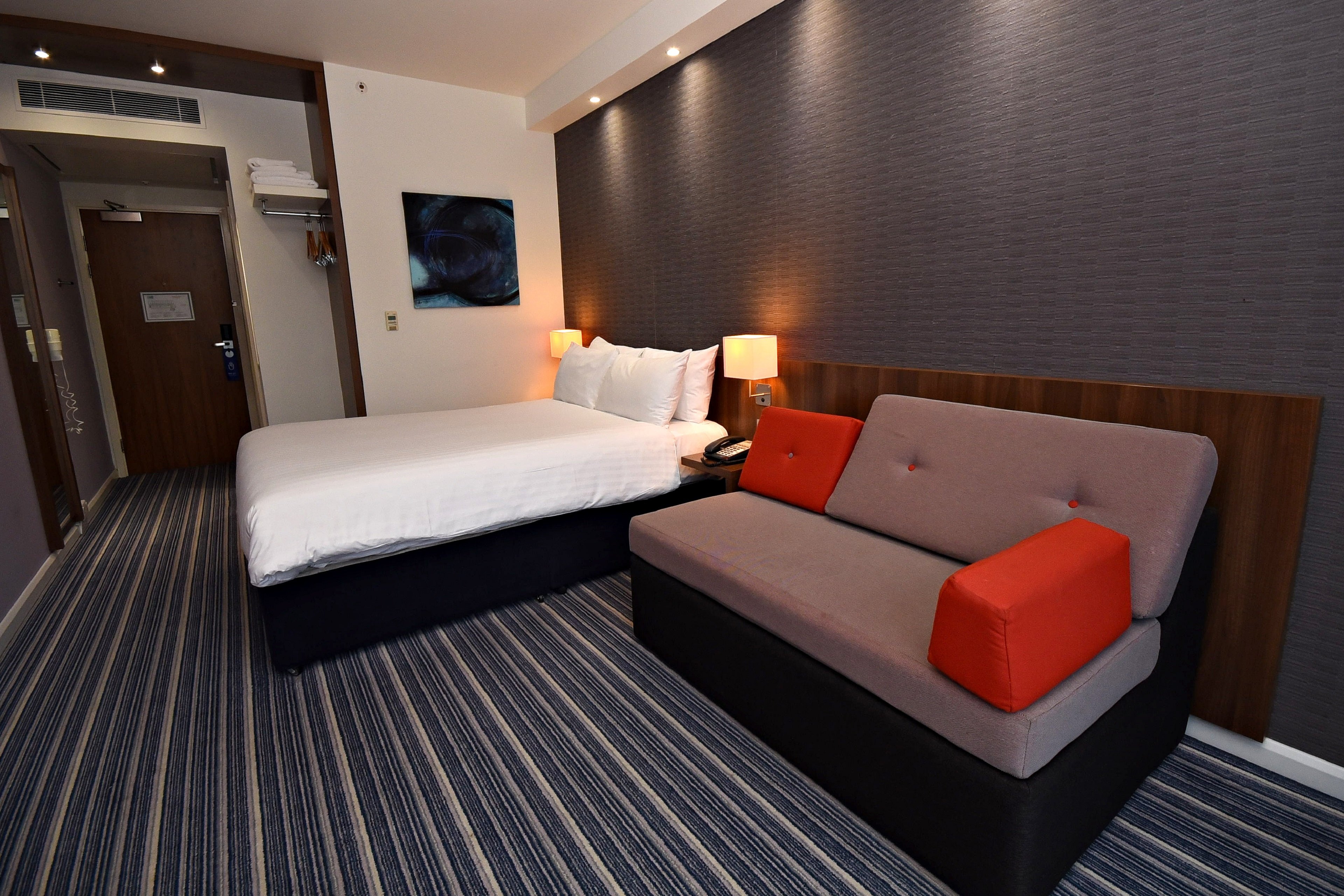 Holiday Inn Express Manchester City Centre Arena By IHG 36/63