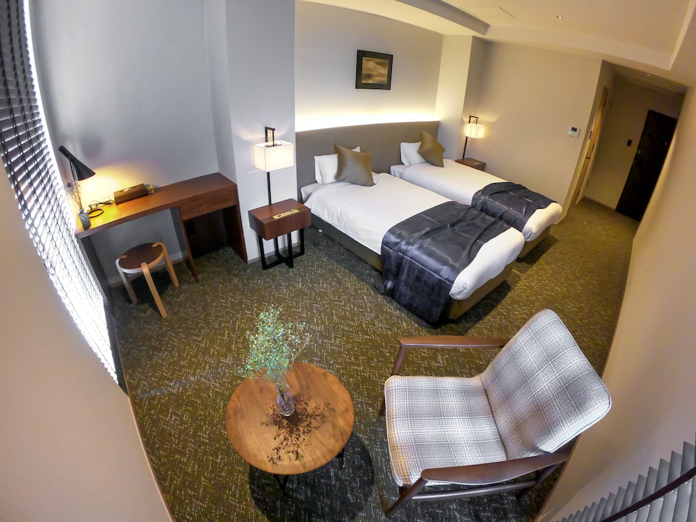 SUPERIOR, TWIN BEDS