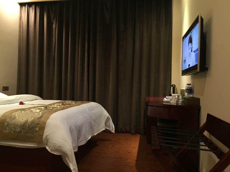 GreenTree Inn HeBi HengShan Road Business Hotel 14/18