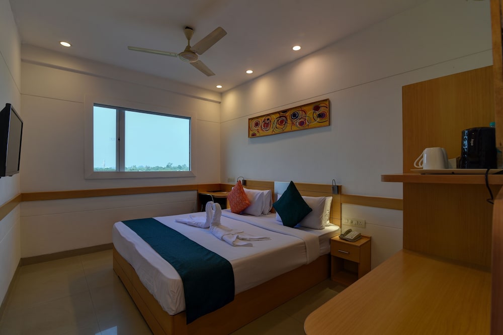 Mango Grove Hotel Chandigarh 24/62