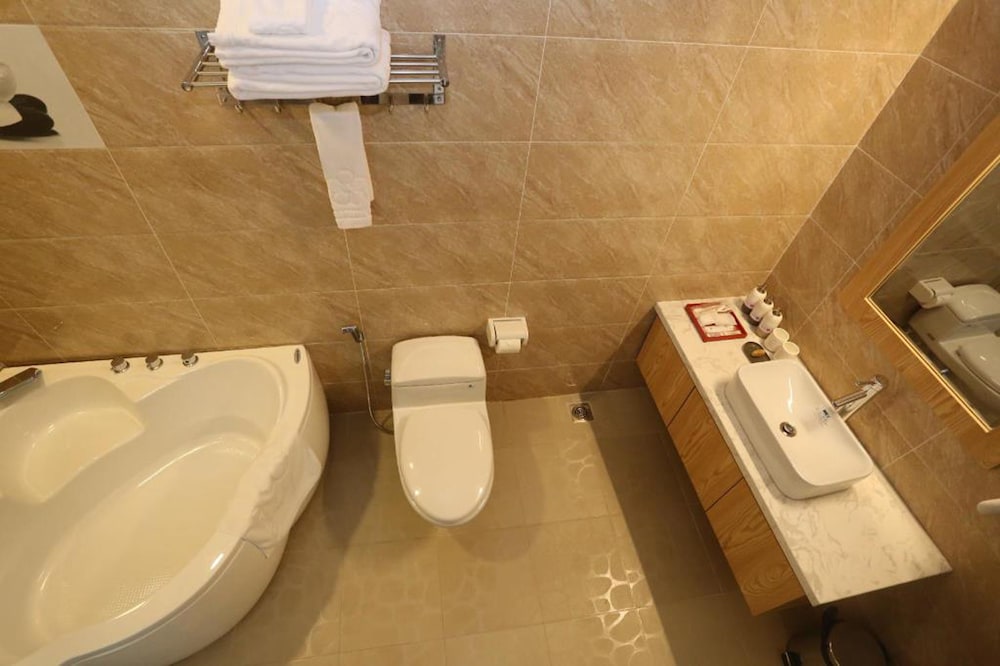 Thuy Sakura Hotel 25/32