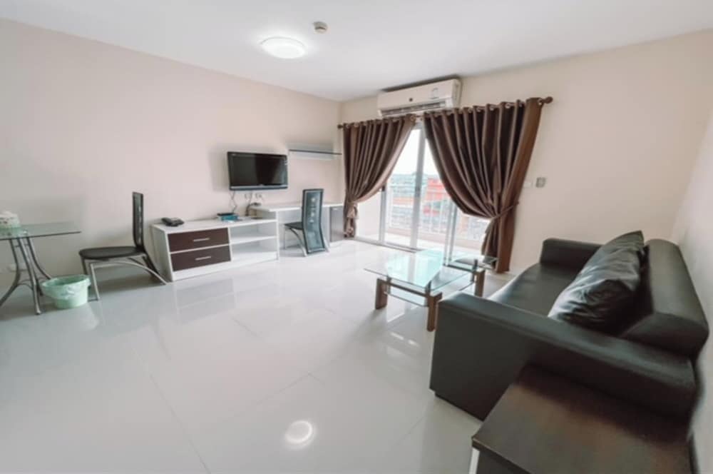 Grow Residences 40/59