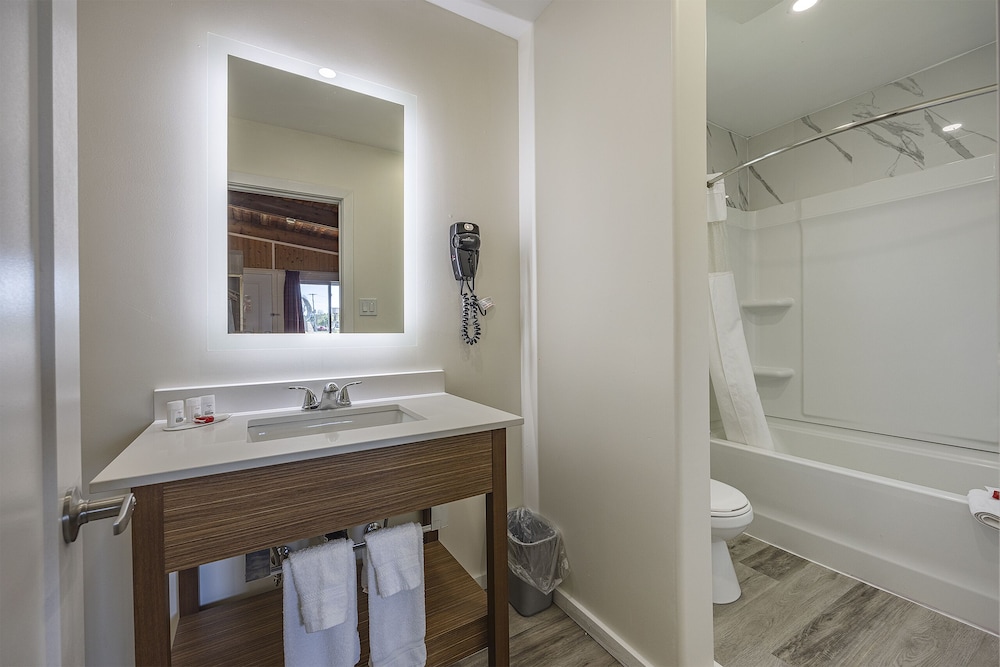Ramada by Wyndham 1000 Islands/Gananoque 21/38