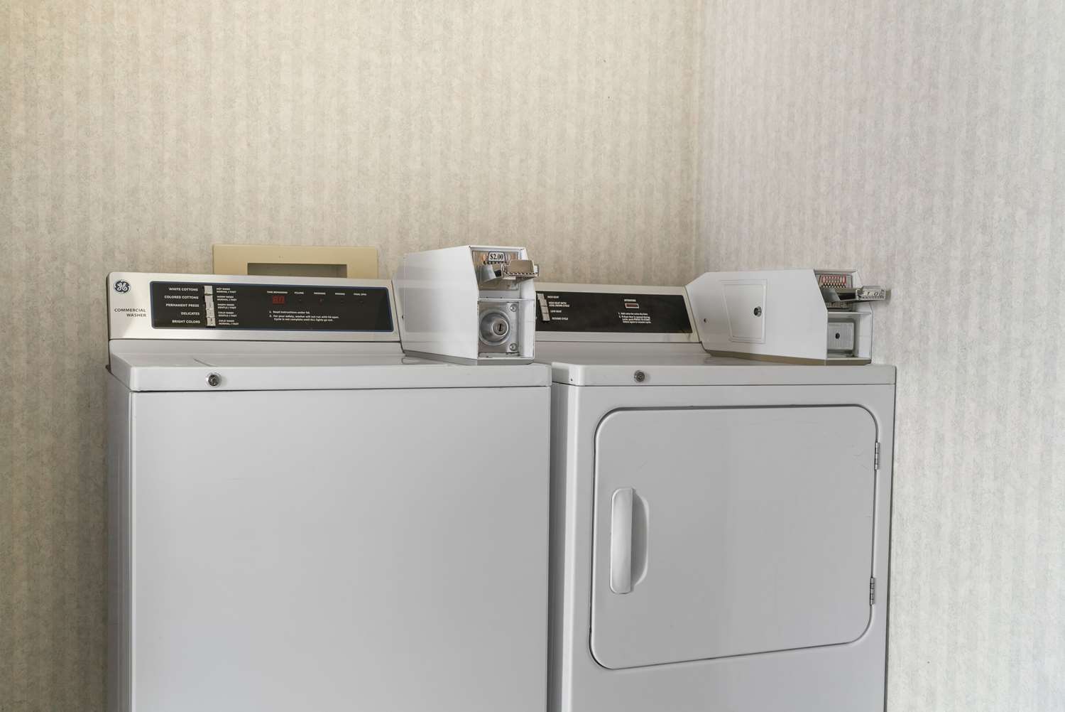 Quality Inn & Suites Manistique, MI 4/4
