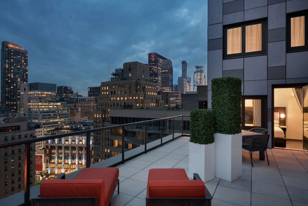 Embassy Suites by Hilton New York Manhattan Times Square in NEW YORK - NY