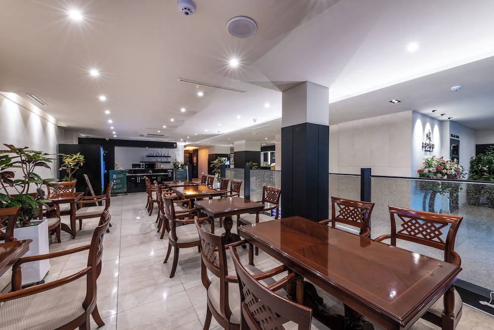 New Chonji Hotel 50/66