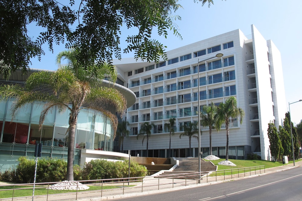 Lagoas Park Hotel 3/100
