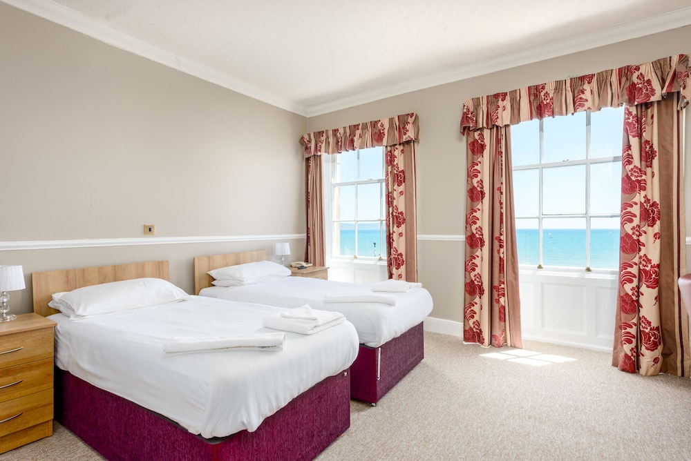 Russell Hotel - Daish's Holidays 17/59
