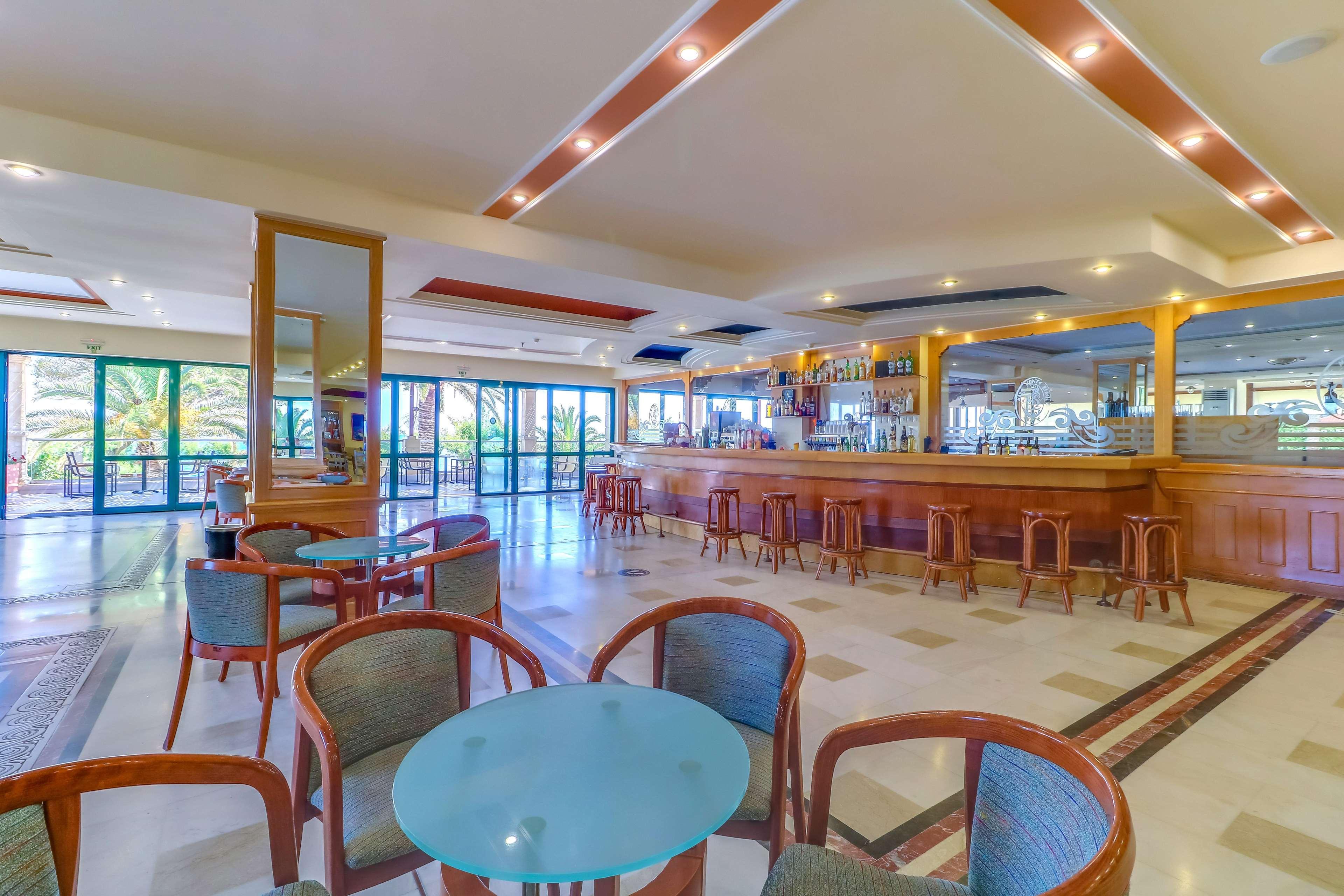 Mare Monte Beach Hotel 35/50