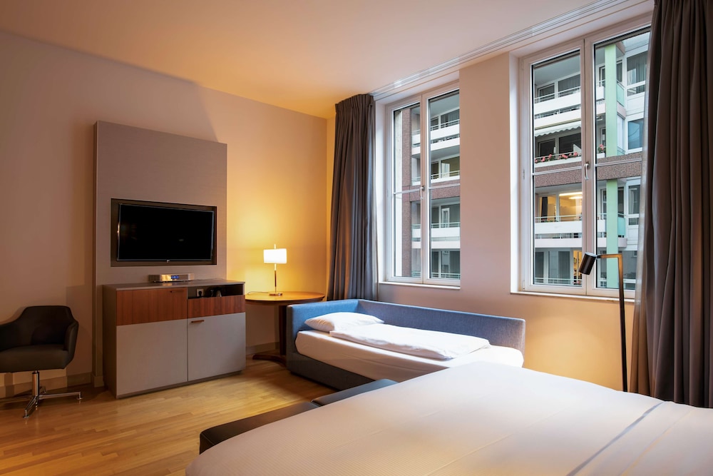 Hilton Cologne Hotel 34/74