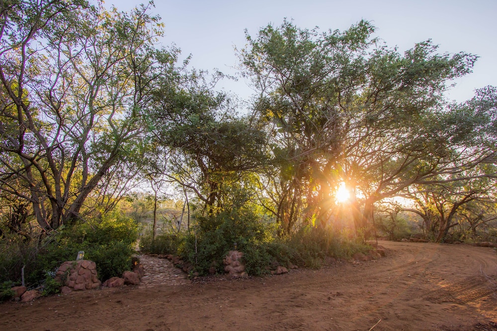 Leopard Mountain Safari Lodge 59/74