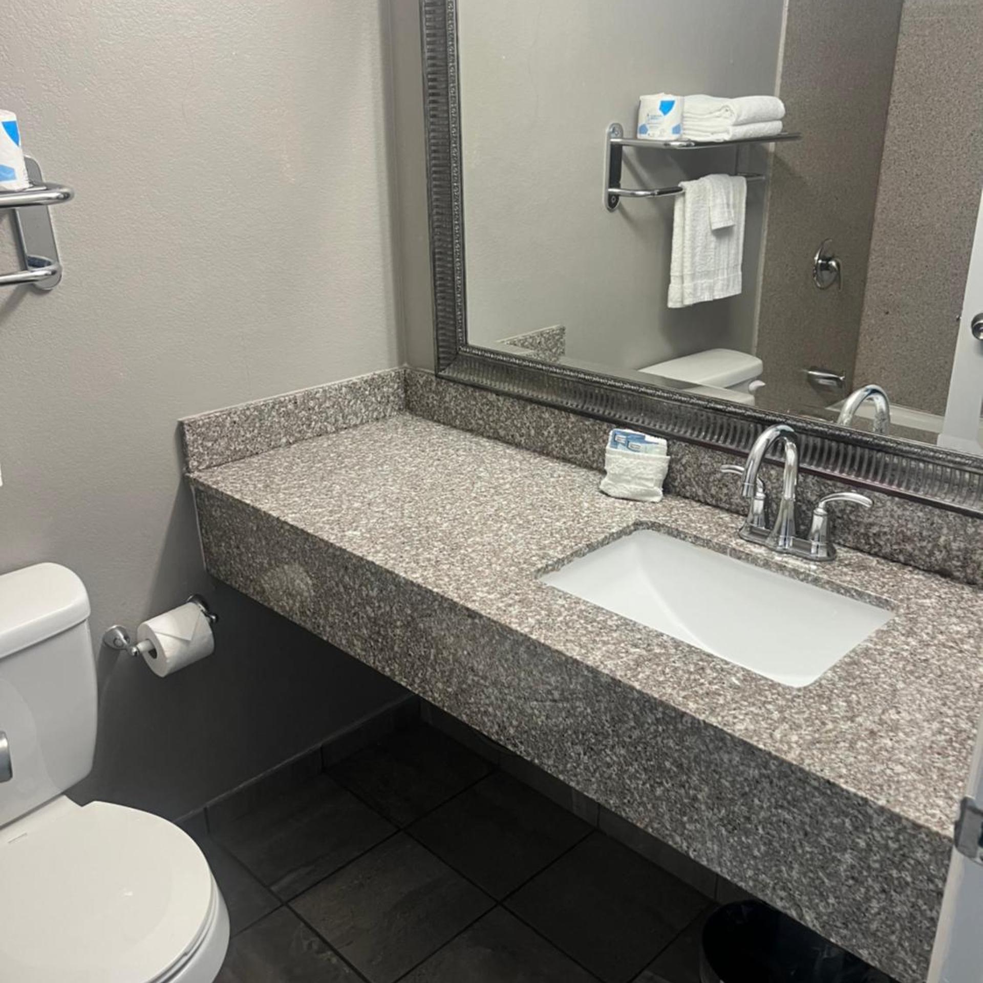 Home Place Suites 32/38