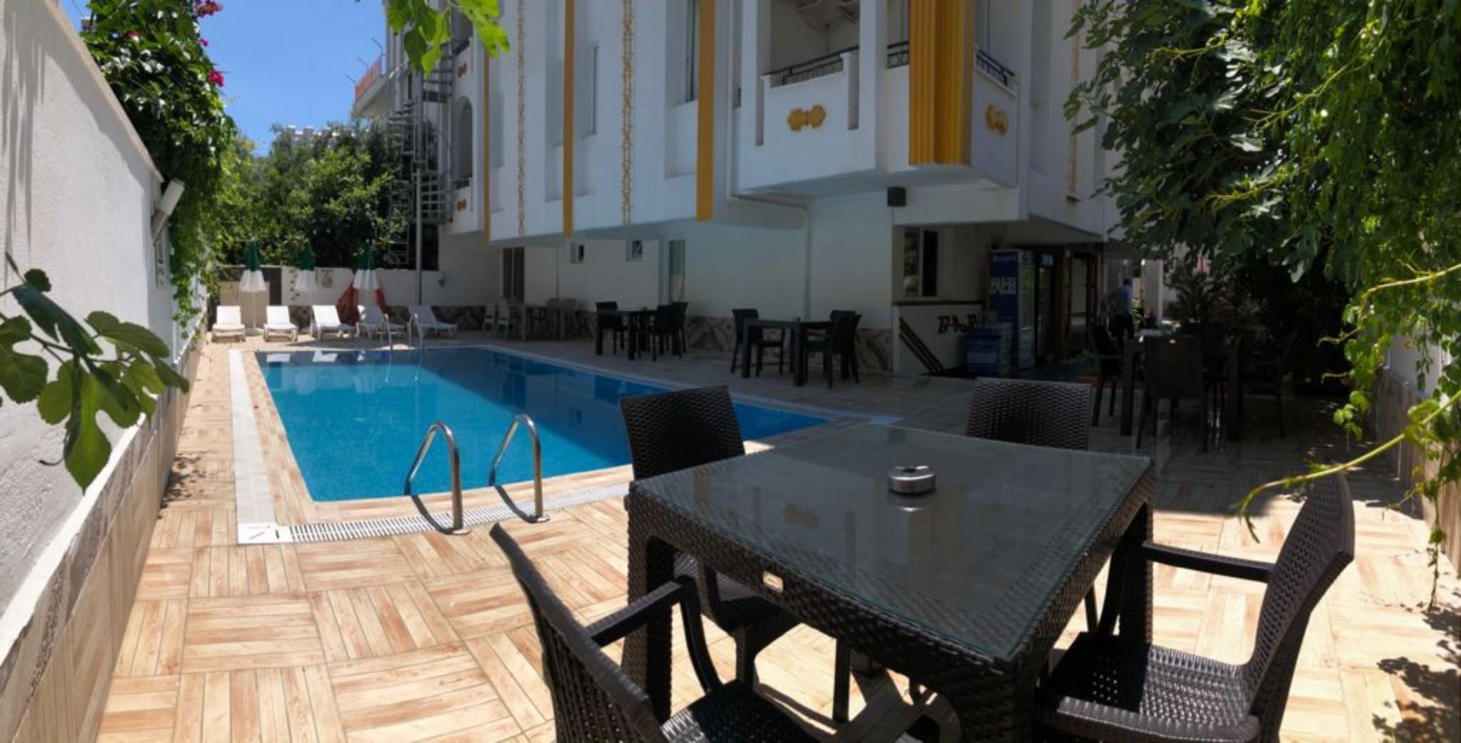 Lavin Garden Butik Hotel 25/26