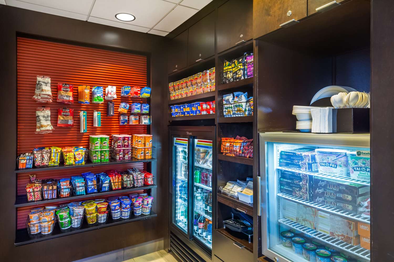 Comfort Inn & Suites Logan International Airport 25/40