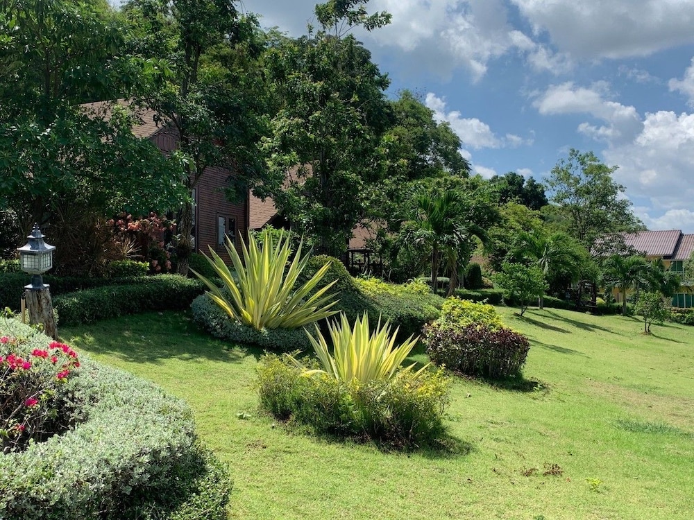Mai Ngern Mai Thong Resort 22/37