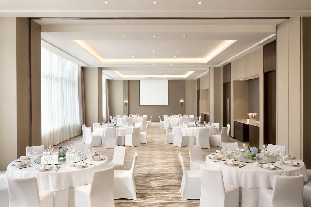 Hyatt Place Shanghai New Hongqiao 38/40