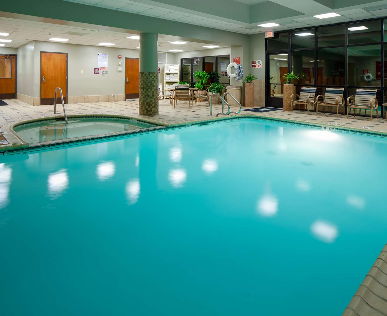 swimming pool spa