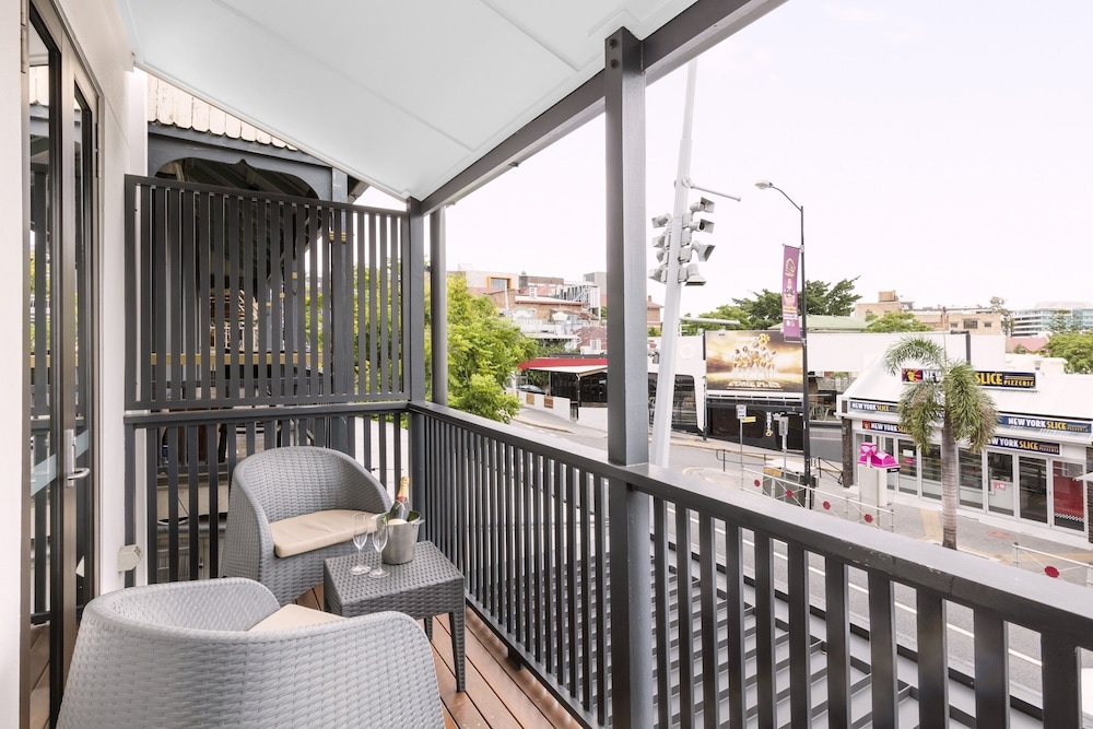 Beetson Hotel Brisbane 18/52