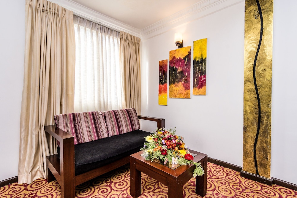 Ceylon City Hotel Colombo 32/39