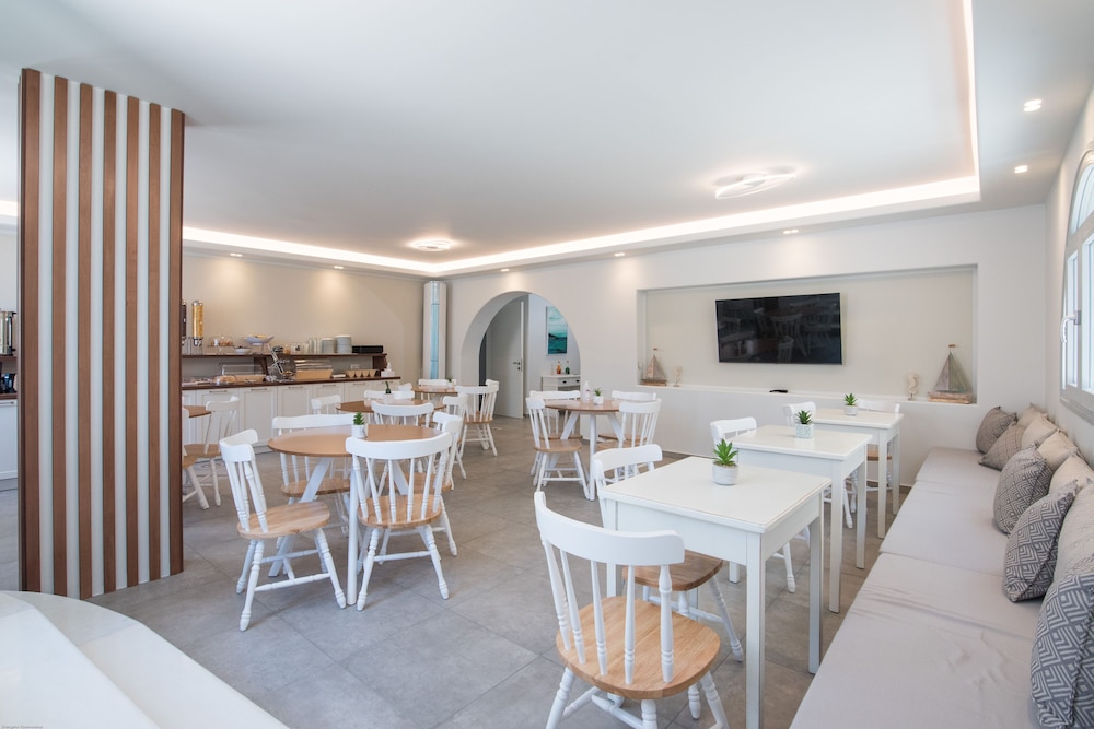 Sofos Studios Fitness & Spa 30/38