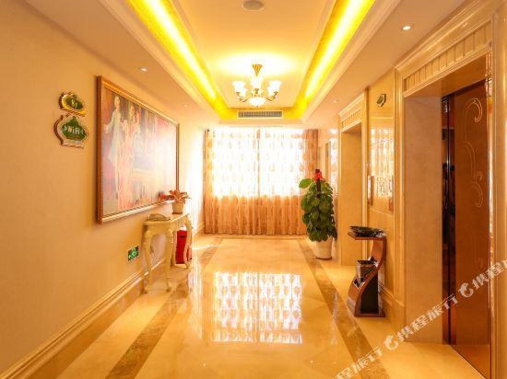 Vienna Hotel (Dongguan Huanjiang Tianhong Center) 40/48