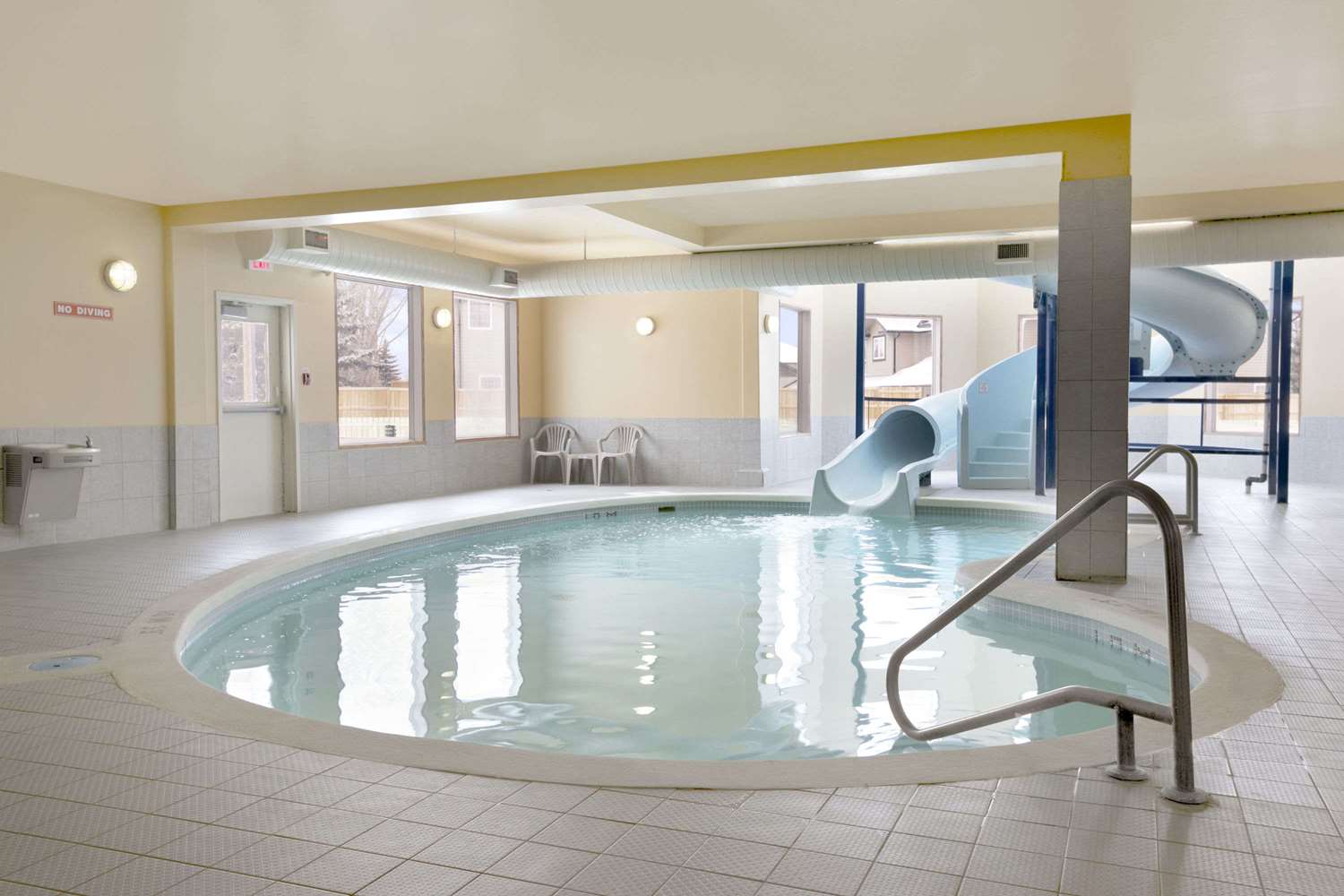 Days Inn by Wyndham Moose Jaw 10/18