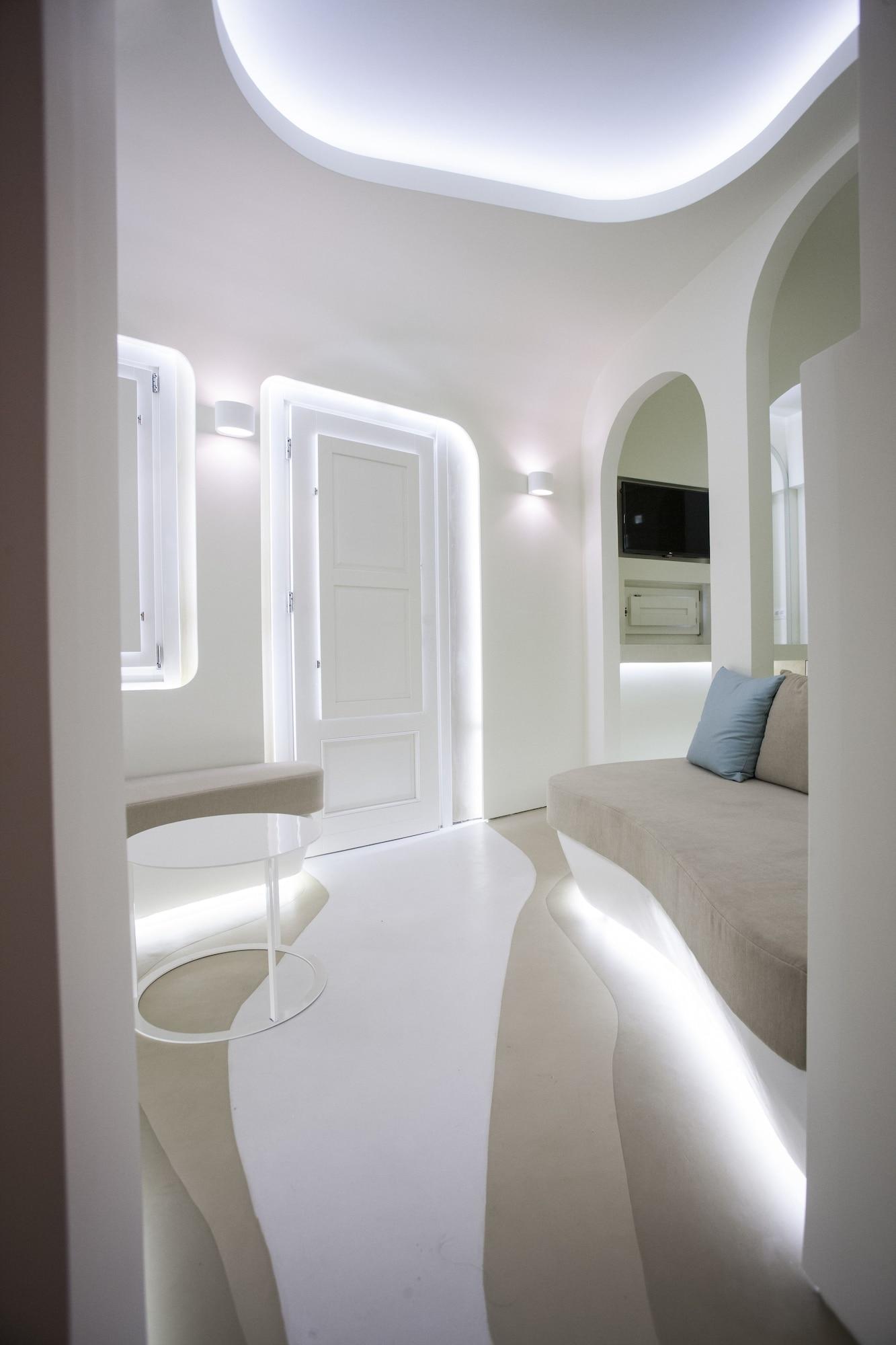 جناح بحوض جاكوزي في الطابق الأرضي، Andronikos Santorini 8/9