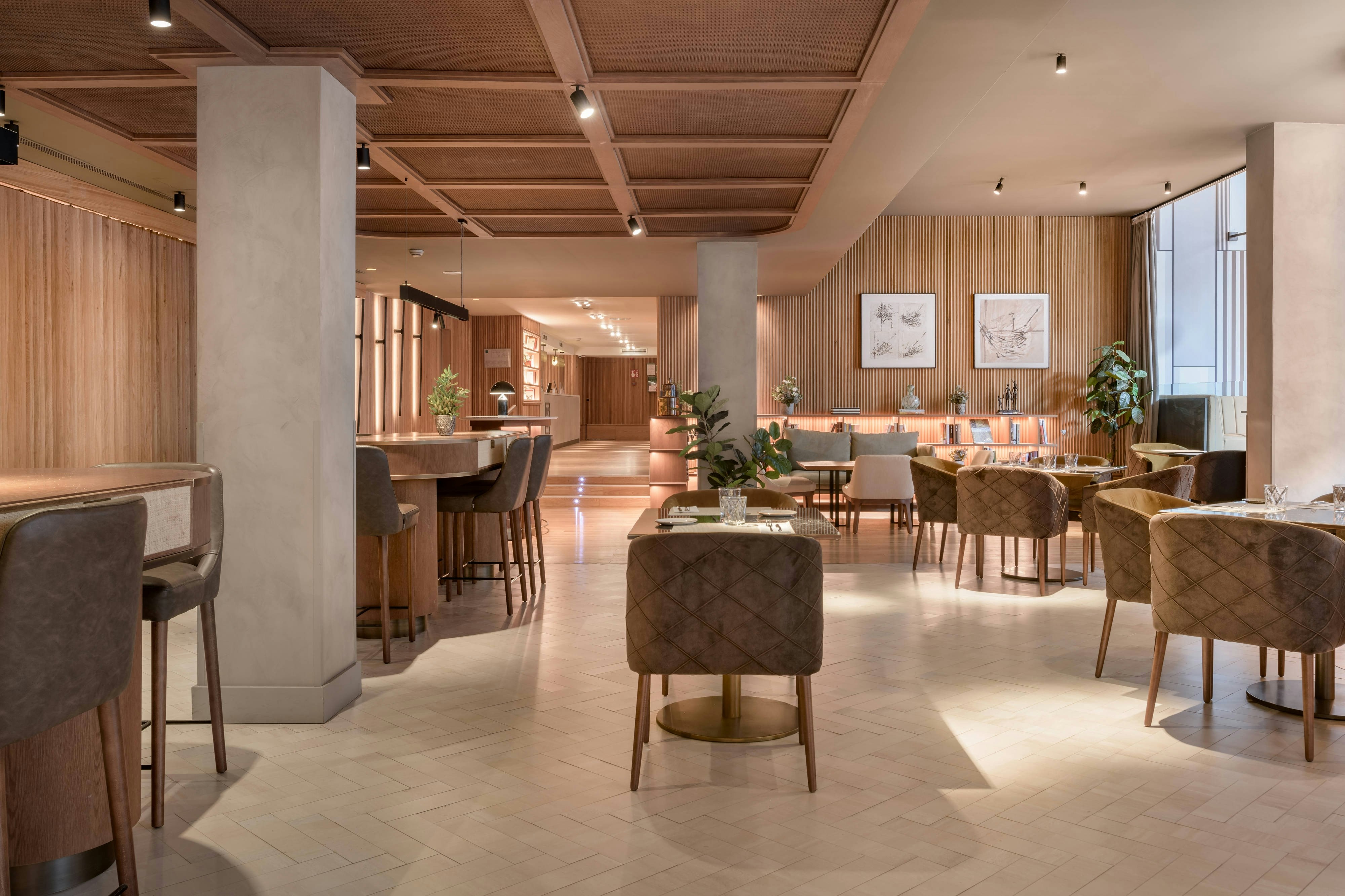 AC Hotel Avenida de America by Marriott 32/44