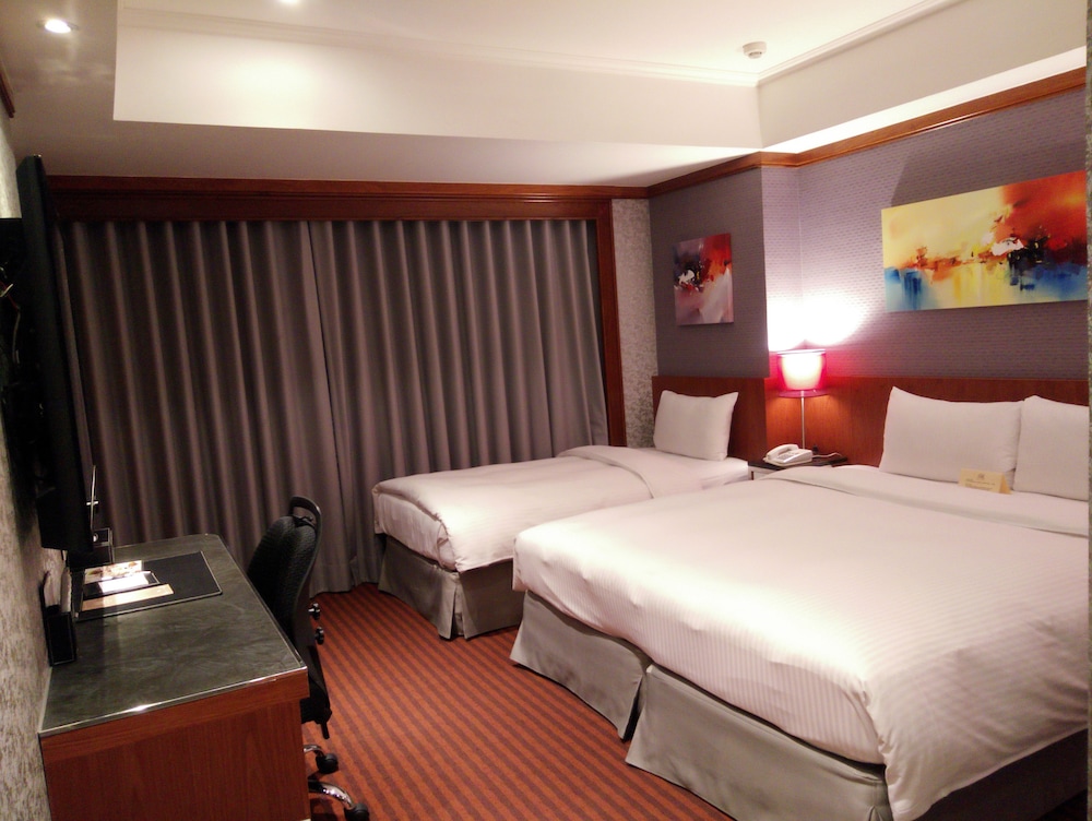ROOM, TRIPLE