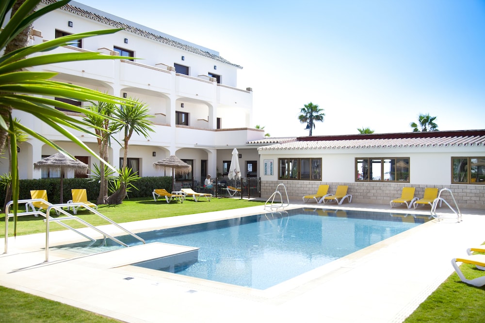 Tarik Hotel 63/63