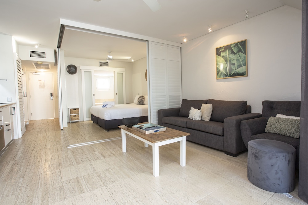 NOOSA BLUE RESORT 47/76