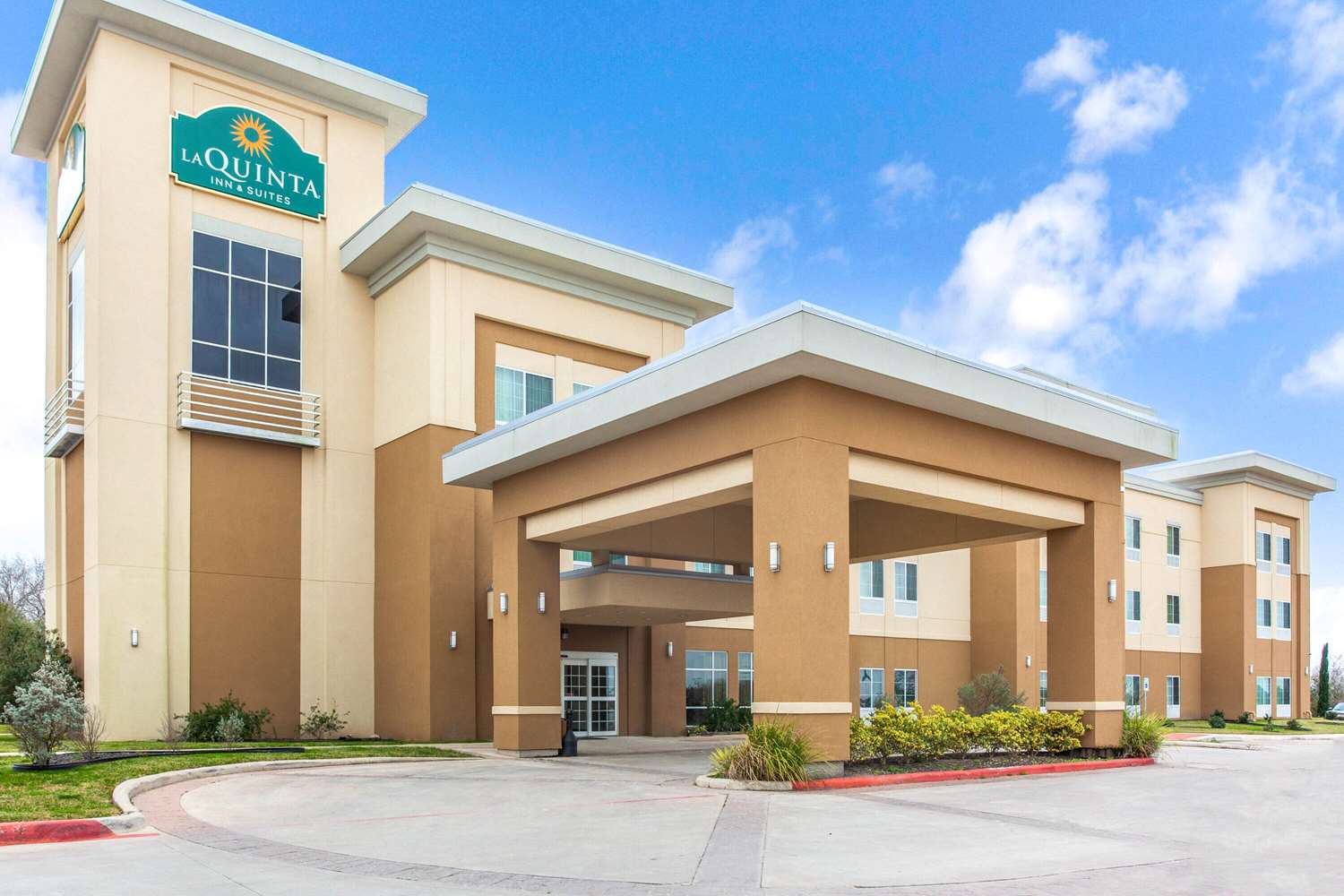 La Quinta Inn & Suites By Wyndham Gonzales Tx 1/17