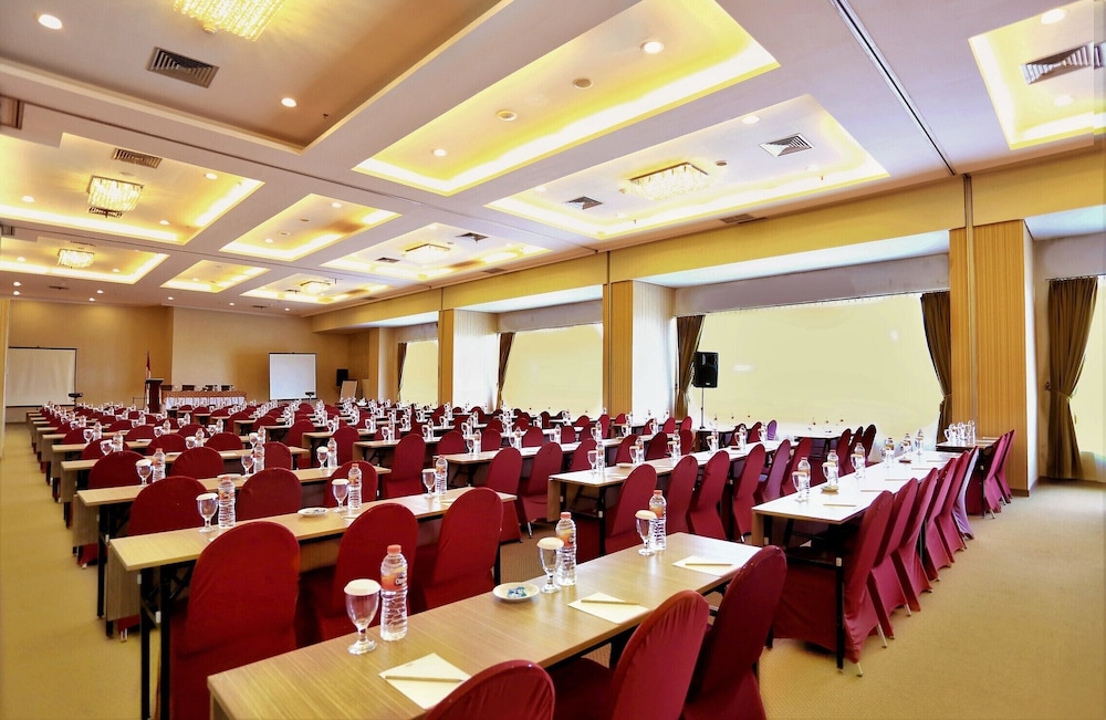 Grand Hap Hotel 38/44
