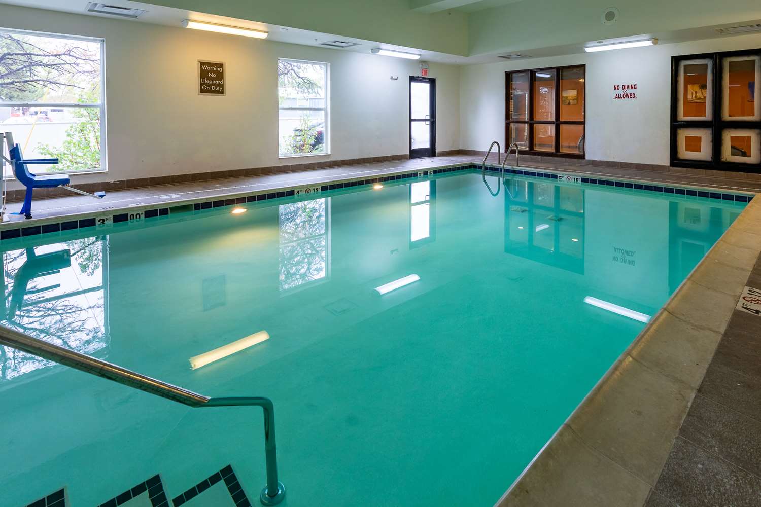 Comfort Suites Denver Near Anschutz Medical Campus 16/30
