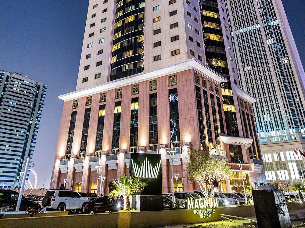 Magnum Hotel and Suites West Bay 3/54